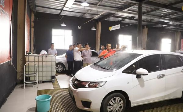 海港區(qū)政府領(lǐng)導(dǎo)蒞臨乾港 海港區(qū)政府領(lǐng)導(dǎo)蒞臨乾港